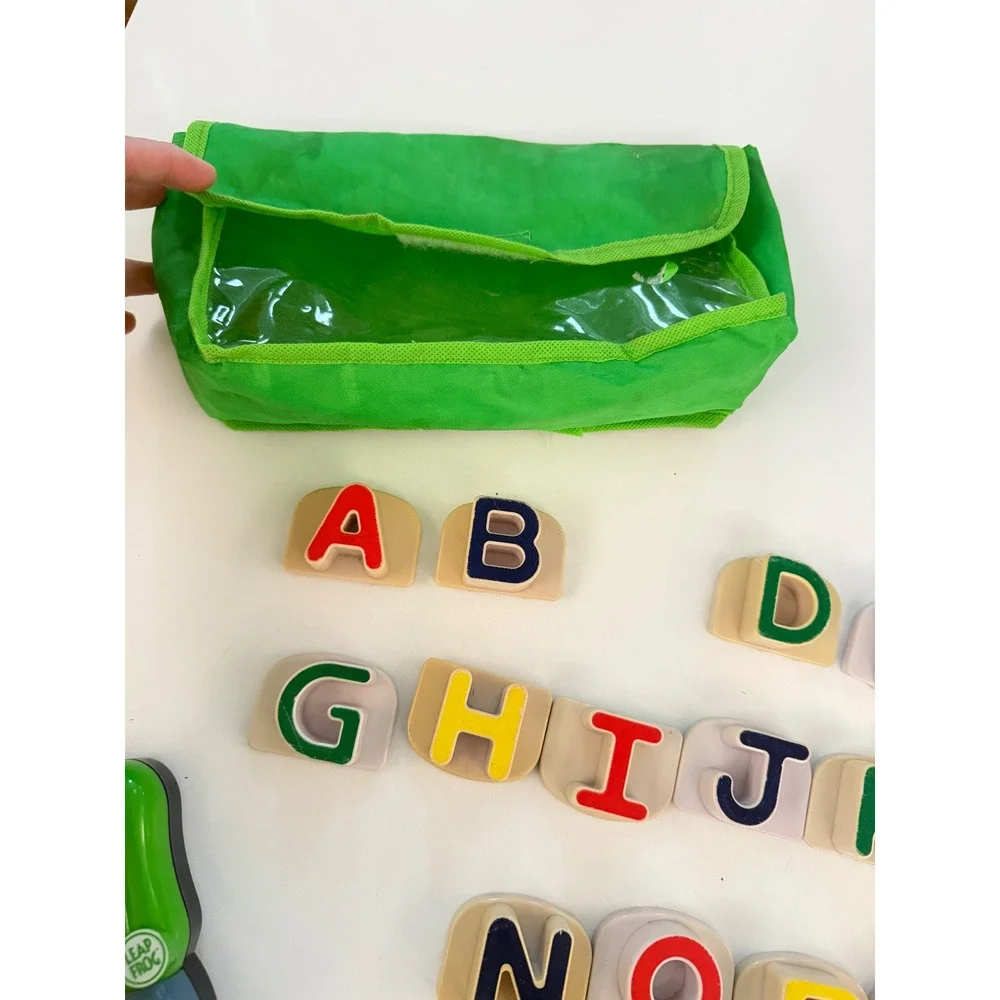 LeapFrog Fridge Phonics Magnetic Letter Set with Storage Bag Missing Letter C, M